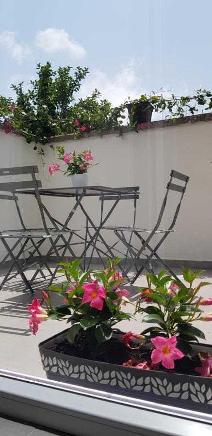 レッチェIl Cortile Segreto - Con Parcheggio Privatoアパートメント エクステリア 写真