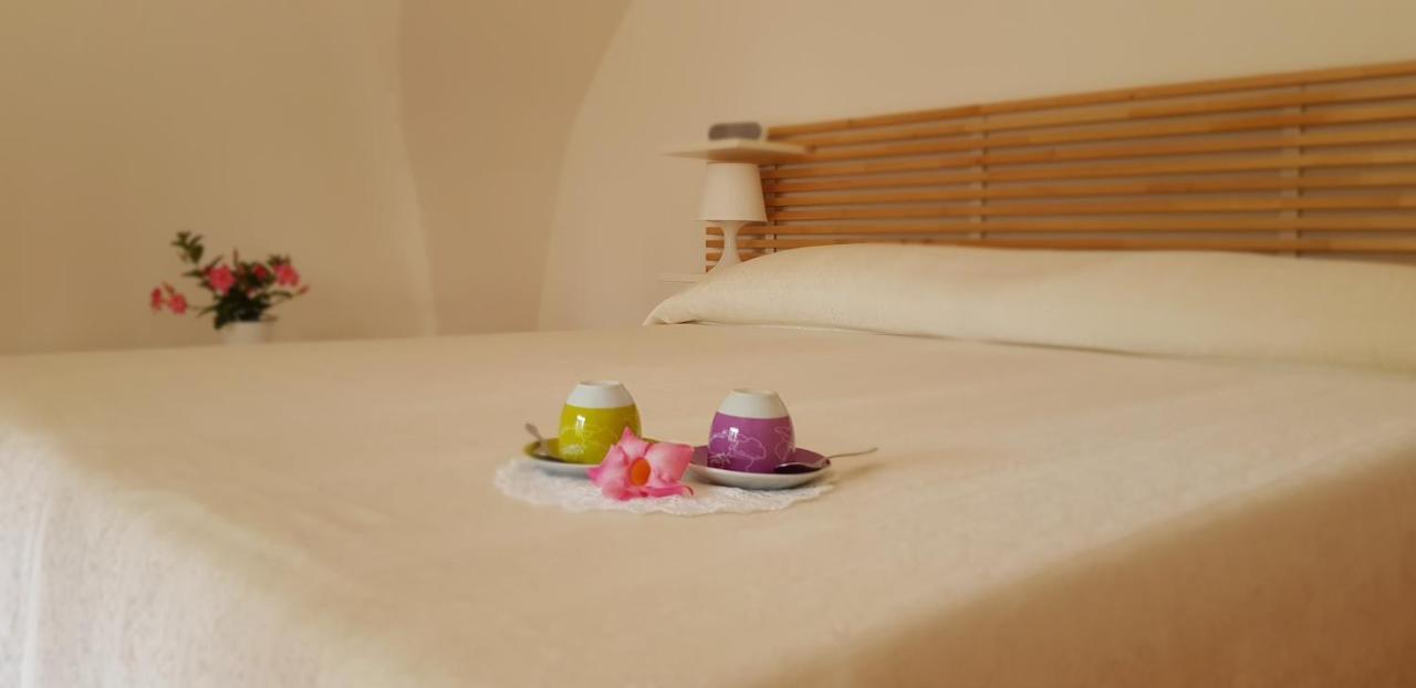レッチェIl Cortile Segreto - Con Parcheggio Privatoアパートメント エクステリア 写真