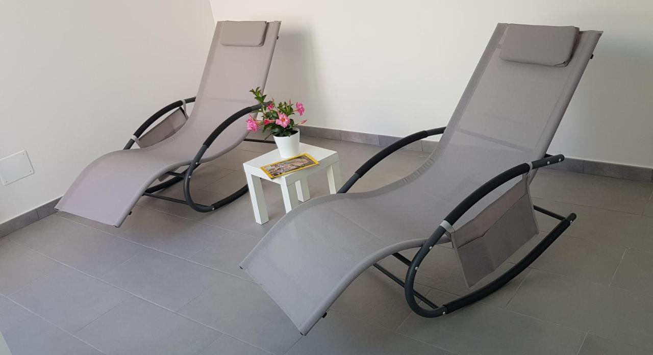 レッチェIl Cortile Segreto - Con Parcheggio Privatoアパートメント エクステリア 写真